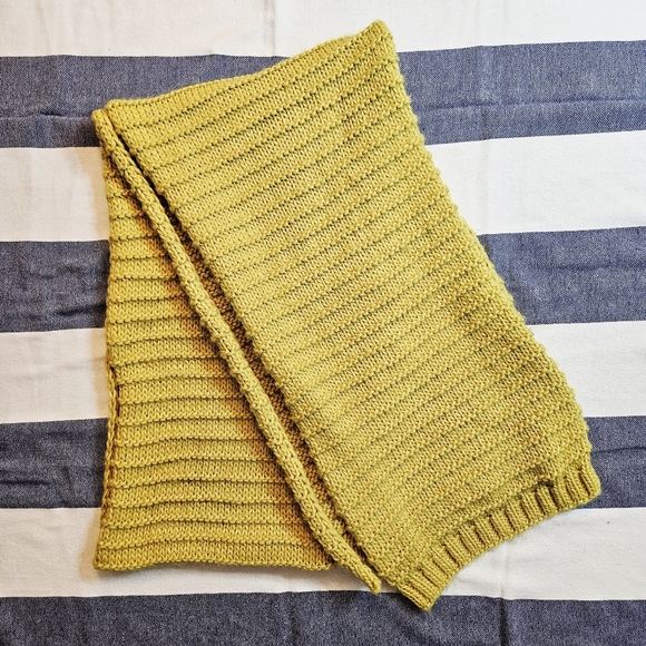 Zara Super Long 96" Chartreuse Chunky Knit Scarf - Picture 2 of 7